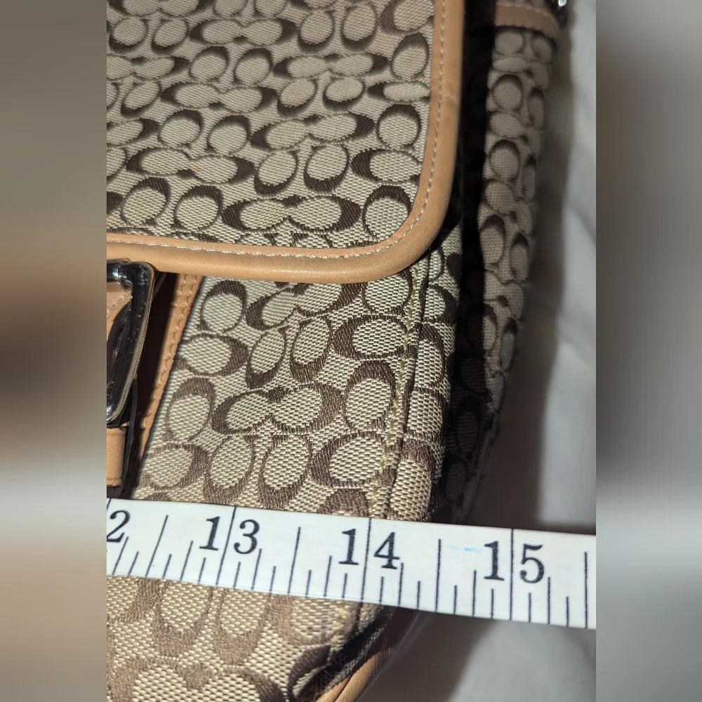 Coach Voyager Khaki Crossbody Messenger Bag Tan Khaki VGUC